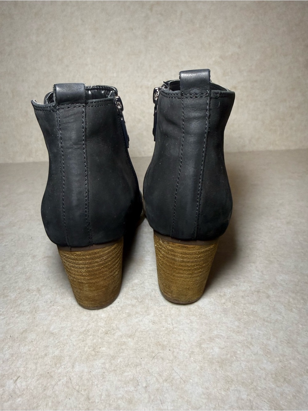 Blondo Nova Waterproof Blank Ankle Bootie Heels Nubuck Leather Size 8 1/2 M - Picture 6 of 10